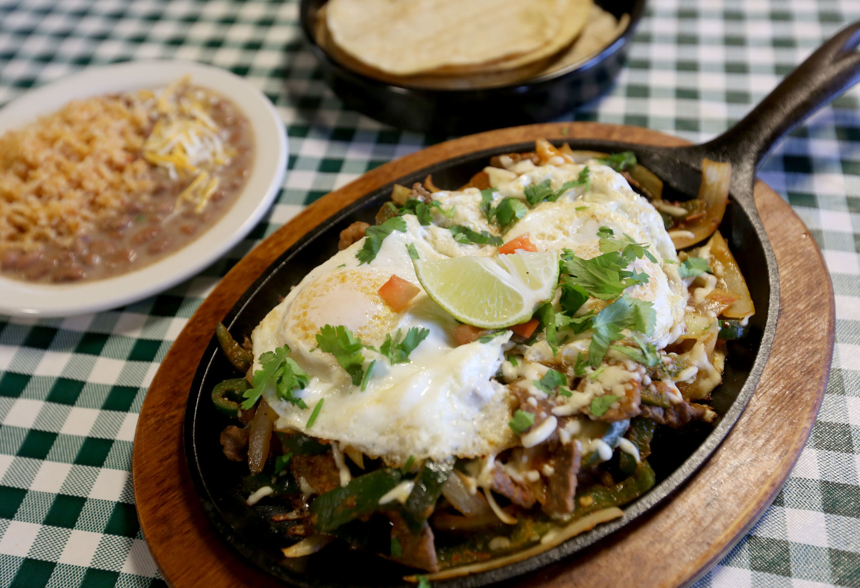 PACOS TACOS
